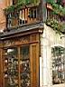 une vieille boutique du vieil Annecy 